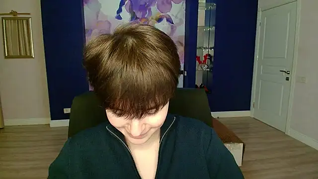 Snapshot of EmiliaYours chatting on February 22, 2025, 4:51 pm EmiliaYours online show from February 22, 2025, 4:51 pm