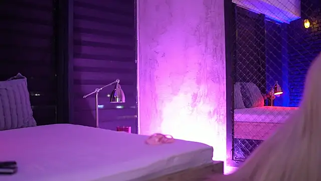 Candy Ivy online show from September 10, 2025, 5:45 pm