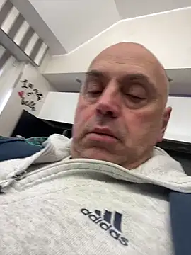 Snapshot of pantomax chatting on February 24, 2025, 2:04 pm pantomax online show from February 24, 2025, 2:04 pm