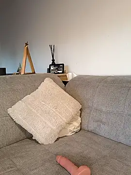 Secret couple  online show from January 19, 2026, 6:50 am