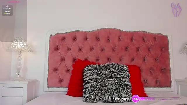 amberlitle online show from September 22, 2025, 12:55 pm