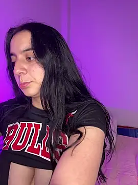 Snapshot of Cassie-millers chatting on February 17, 2025, 4:17 pm Cassie-millers online show from February 17, 2025, 4:17 pm