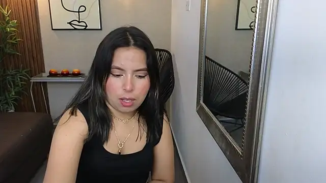 Snapshot of Sharlotte_Milk chatting on November 6, 2025, 10:52 am Sharlotte Milk online show from November 6, 2025, 10:52 am