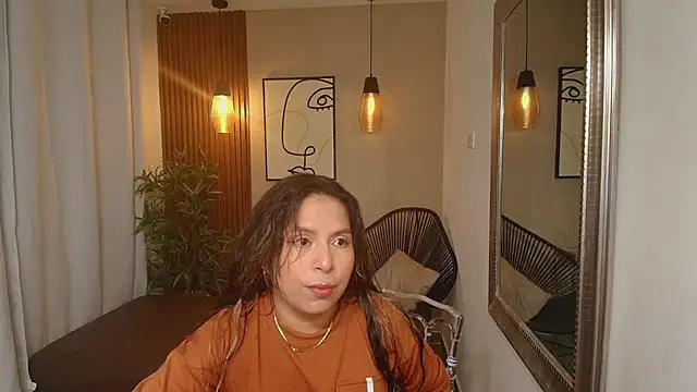 Snapshot of Sharlotte_Milk chatting on September 23, 2025, 10:55 am Sharlotte Milk online show from September 23, 2025, 10:55 am