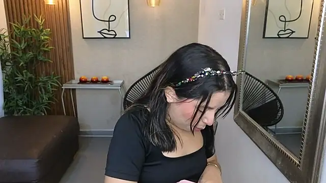 Snapshot of Sharlotte_Milk chatting on November 8, 2025, 10:41 am Sharlotte Milk online show from November 8, 2025, 10:41 am