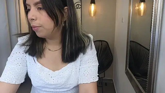 Snapshot of Sharlotte_Milk chatting on December 1, 2025, 10:49 am Sharlotte Milk online show from December 1, 2025, 10:49 am