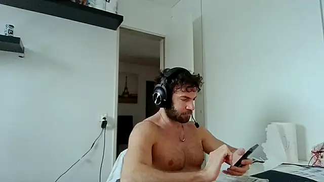 alpha-hunk online show from January 10, 2026, 10:54 am