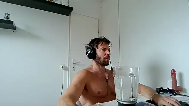 alpha-hunk online show from March 26, 2026, 10:13 am