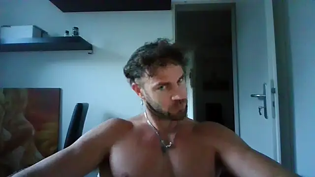 Snapshot of alpha-hunk chatting on September 15, 2025, 5:35 pm alpha-hunk online show from September 15, 2025, 5:35 pm