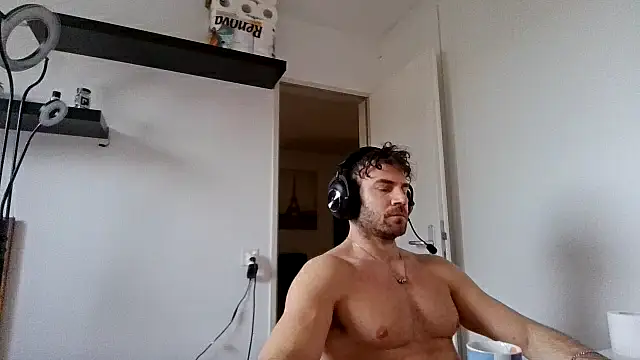 alpha-hunk online show from December 18, 2025, 1:15 pm