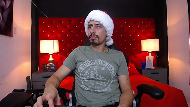 Snapshot of Sr_Magnus_ chatting on December 18, 2025, 8:41 am Sr Magnus online show from December 18, 2025, 8:41 am