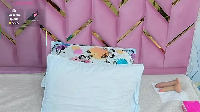 Snapshot of collegepawglovedaddy chatting on November 2, 2025, 1:05 pm collegepawglovedaddy online show from November 2, 2025, 1:05 pm