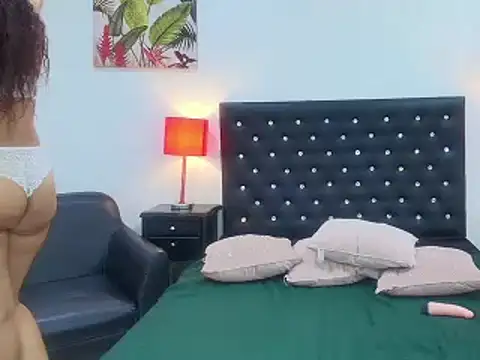 Snapshot of RominaKleiin chatting on January 9, 2025, 3:01 pm RominaKleiin online show from January 9, 2025, 3:01 pm