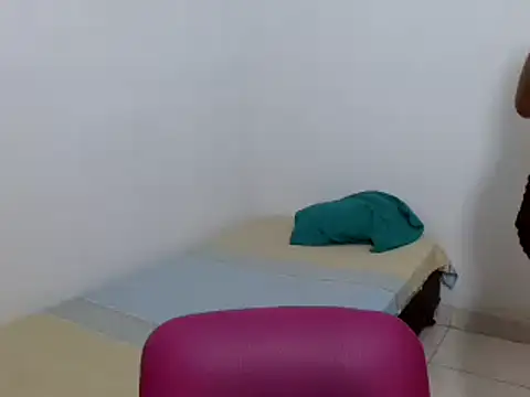 Snapshot of estefania224 chatting on March 14, 2025, 2:20 am estefania224 online show from March 14, 2025, 2:20 am