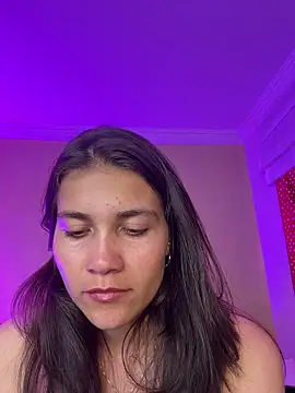 aurora divine online show from March 2, 2026, 9:55 pm