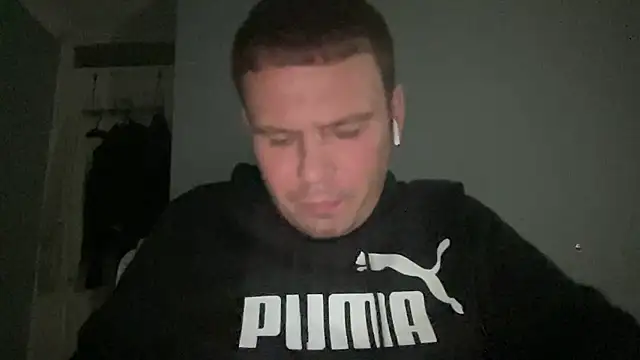 Snapshot of GotItGoin chatting on October 5, 2025, 12:01 am GotItGoin online show from October 5, 2025, 12:01 am