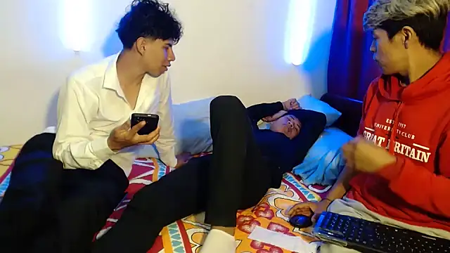 dani07- online show from October 4, 2025, 11:39 pm