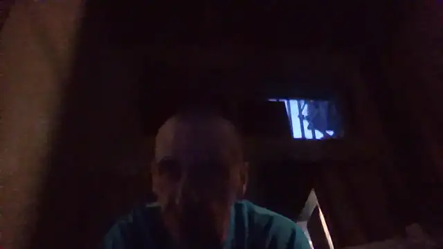 CandiedPompano online show from November 4, 2025, 10:02 pm