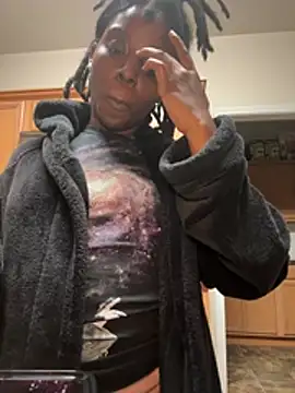 choclatepeaach online show from April 3, 2026, 3:46 am