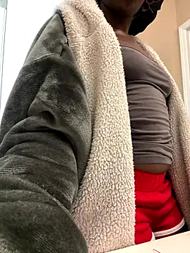 choclatepeaach online show from November 2, 2025, 3:06 pm