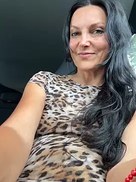 Snapshot of -OLYA- chatting on September 17, 2025, 12:40 pm -OLYA- online show from September 17, 2025, 12:40 pm