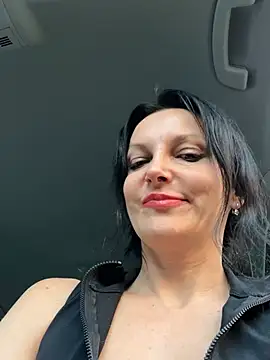 Snapshot of -OLYA- chatting on March 18, 2025, 5:01 pm -OLYA- online show from March 18, 2025, 5:01 pm