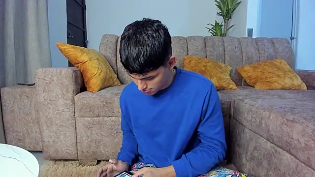 Snapshot of Lyam_ap chatting on February 1, 2026, 4:00 am Lyam ap online show from February 1, 2026, 4:00 am