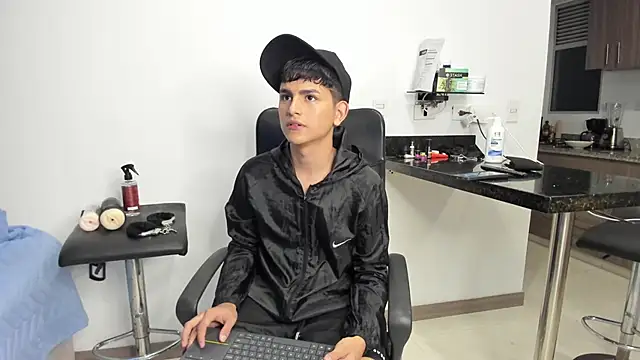 Snapshot of Lyam_ap chatting on January 16, 2025, 8:54 am Lyam ap online show from January 16, 2025, 8:54 am