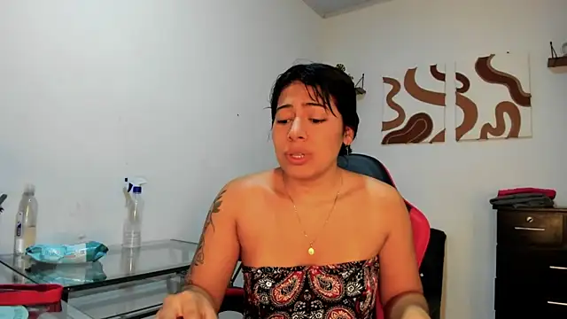 Caro kitty- online show from October 1, 2025, 12:31 pm