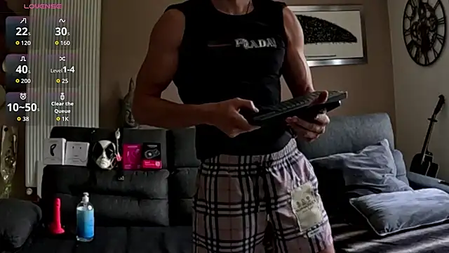 Snapshot of ApollonFit_x69 chatting on May 17, 2026, 10:15 am ApollonFit x69 online show from May 17, 2026, 10:15 am