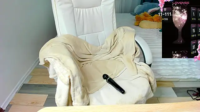 Snapshot of CooperAllana chatting on September 18, 2025, 6:38 am CooperAllana online show from September 18, 2025, 6:38 am