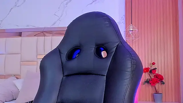 Snapshot of mallie_quinn chatting on February 12, 2025, 1:16 pm mallie quinn online show from February 12, 2025, 1:16 pm