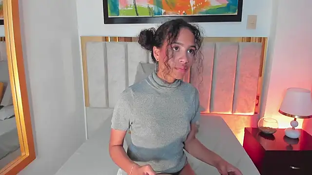 Snapshot of AntonellaHall_ chatting on March 13, 2025, 11:27 pm AntonellaHall online show from March 13, 2025, 11:27 pm