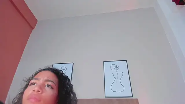 Snapshot of AntonellaHall_ chatting on March 21, 2025, 9:12 pm AntonellaHall online show from March 21, 2025, 9:12 pm