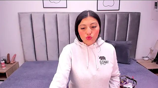 Emmy-Turnner online show from October 6, 2025, 12:06 pm