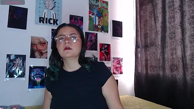 gigiqueen 18 online show from July 4, 2026, 4:22 pm
