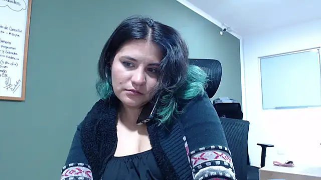 gigiqueen 18 online show from March 14, 2026, 11:55 pm