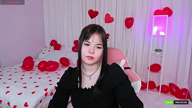 ClaireFaers  online show from February 14, 2025, 8:26 pm