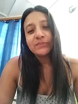 Snapshot of cami_victoria chatting on January 9, 2026, 7:54 pm cami victoria online show from January 9, 2026, 7:54 pm