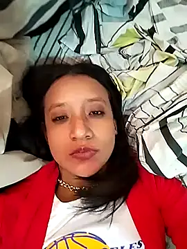 Snapshot of cami_victoria chatting on February 7, 2025, 8:31 pm cami victoria online show from February 7, 2025, 8:31 pm