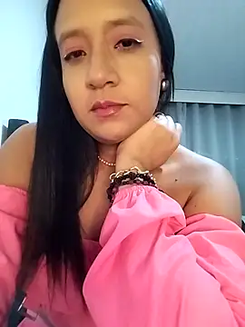 Snapshot of cami_victoria chatting on February 16, 2026, 6:28 pm cami victoria online show from February 16, 2026, 6:28 pm