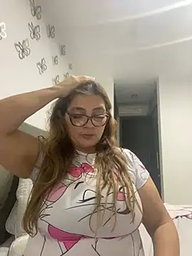 AntonellaAlondra4 online show from March 8, 2025, 4:56 am