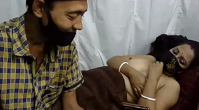 Snapshot of Pramila_Manish chatting on January 23, 2025, 3:43 pm Pramila Manish online show from January 23, 2025, 3:43 pm