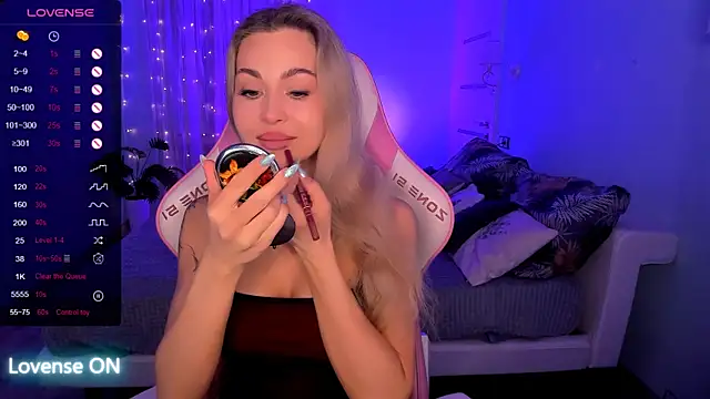 AdeleRoberts online show from March 16, 2026, 2:08 am