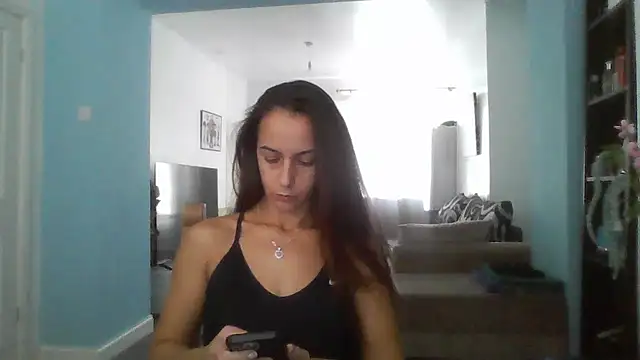 Snapshot of karlaolivia chatting on September 19, 2025, 9:24 am karlaolivia online show from September 19, 2025, 9:24 am