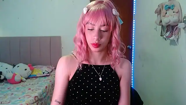 Perla web09 online show from January 15, 2026, 7:28 pm