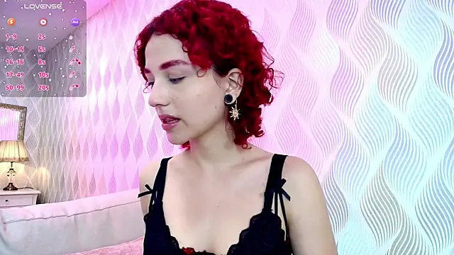 Snapshot of Ivy_Starr1 chatting on October 6, 2025, 2:29 pm Ivy Starr1 online show from October 6, 2025, 2:29 pm