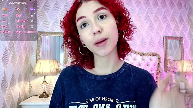 Snapshot of Ivy_Starr1 chatting on October 1, 2025, 1:37 pm Ivy Starr1 online show from October 1, 2025, 1:37 pm