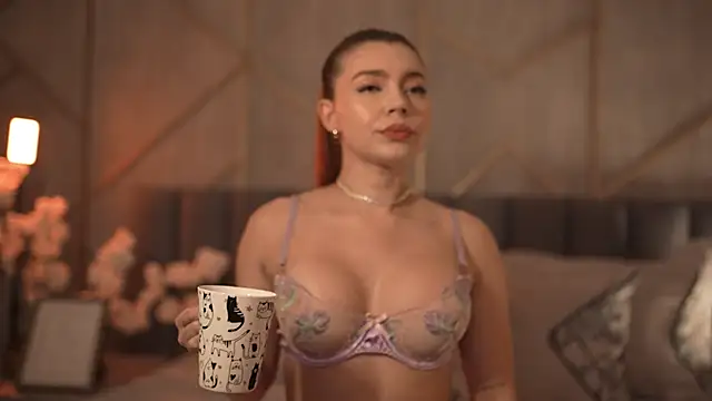 Snapshot of miia_blake chatting on October 29, 2025, 9:36 pm miia blake online show from October 29, 2025, 9:36 pm