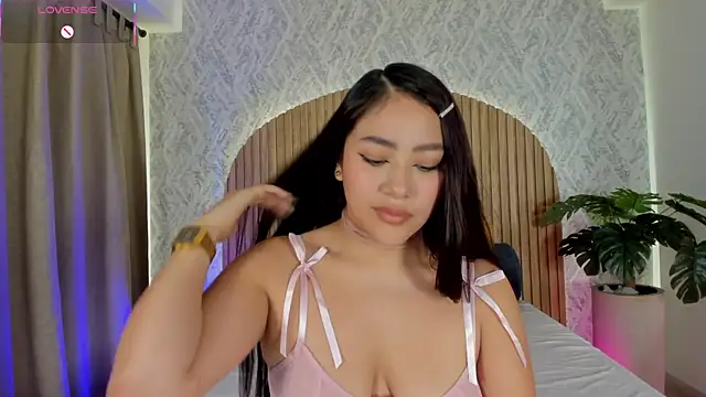 Snapshot of nicolle_pierce chatting on June 9, 2026, 10:38 am nicolle pierce online show from June 9, 2026, 10:38 am